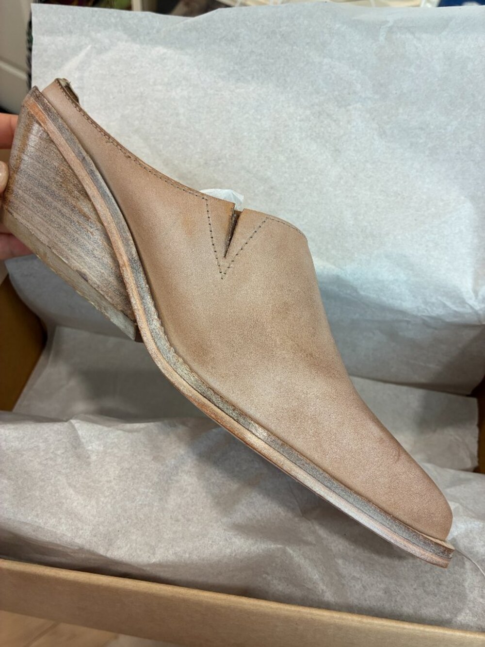 Free People Tan Leather Wedge Mule Clogs Slip On 7.5M NWT 37.5 EU - Picture 5 of 11